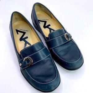 AK Ann Klein Sport Womens Blue Size 9 M Flats Shoes